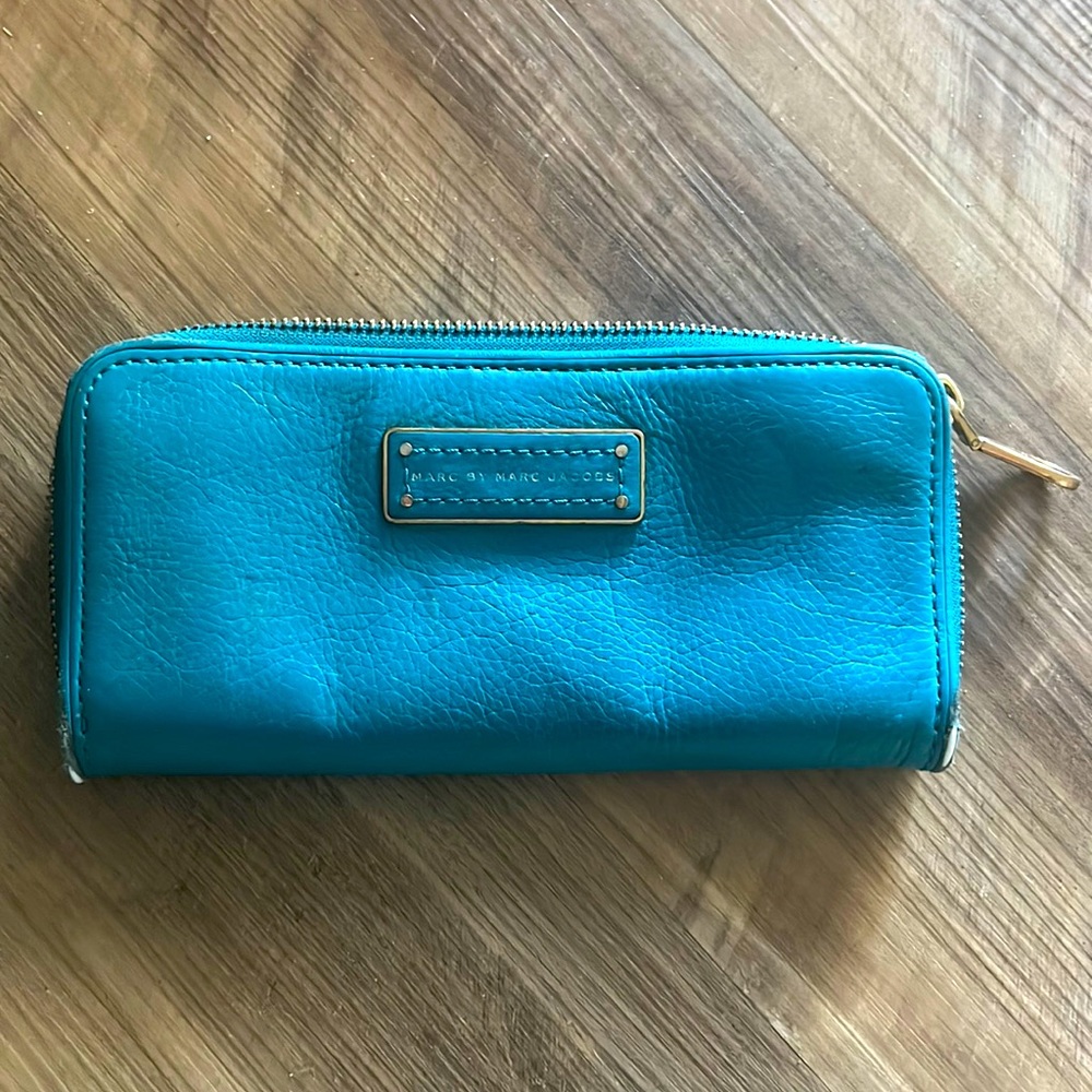 Marc Jacobs leather wallet